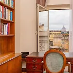 Skyline Penthouse With Private Rooftop