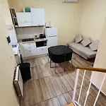 Kotel Rome Residenza Piazza Bologna