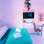 Amor House