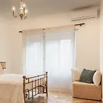 Vintage Flat