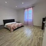 Elizabeth\'S Home