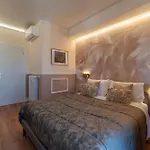 Ych-Ponte Lungo Apartment