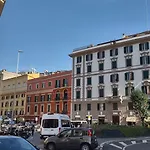Saint Peter Apartment