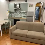 Casa Vicolo Moroni - Trastevere