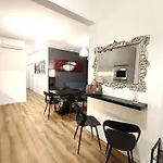 Ancient Rome Colosseum Modern And Bright Apartment