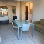 Manuela Holiday House