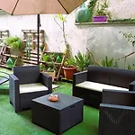 Lanzies Guesthouse