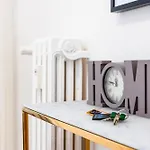 Casa Fen Palazzo Storico - Re Di Roma Metro A - 2Camere2Bagni