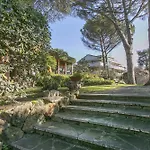 Rome Garden Hill