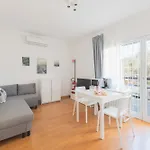 Loverhome Apartment 3