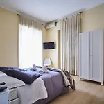 Superior Vatican Suite Key Apartment