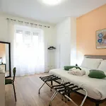 Monte Sacro Apartment For 6 Guests Metro B