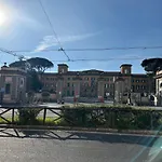 Relais Trastevere Station