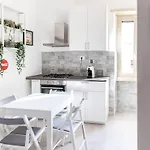 San Paolo Comfort Flat Metro & University
