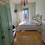 Da Nonna Santa Home & Private Parking