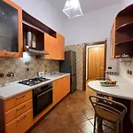 Paolina Lovely Apartment