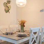 St.Peter Station Holiday Apartment
