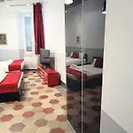 Cinque Scole Apartment