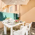 Roma Gemelli - Black & White Loft