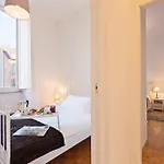 Townhouse By The Spanish Steps