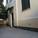 H&H