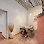 Sanniti Apartment