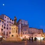 Elegant Apartment Near The Vatican And Piazza Navona