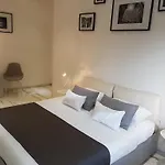 Chain Vatican Suites