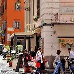 Design Apartment Paulina 300 Mt From Colosseum