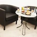Mirabilia Guest House