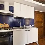 Vicolo Del Piede 31 - Trastevere