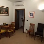 Anna\'S Place