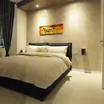 Saint Peter Luxury Top Floor