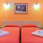 Claudia Suites