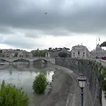 Arie Romane Guesthouse