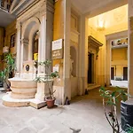 Decharme Apartment With Terrace In Monti