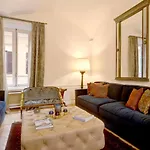 Trinita Dei Monti 3 Bedroom Apartment With Terrace