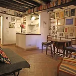 Terrace Apartment - Heart Of Trastevere