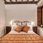 Cozy Navona Apartment