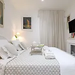 Cave98 Apartment