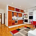 Cozy Leone - My Extra Home