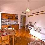 Regina Margherita Halldis Apartment