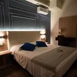 Boutique Stop And Sea Guesthouse