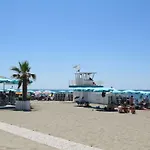 The Red Box Roma On The Beach