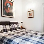 Santa Cecilia Apartment