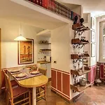 Lovely Flat in Fontana di Trevi