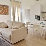 Domitilla - Luxury Apartment In The Heart Of Rome