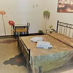 Al 138 Town House