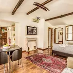 Homehouse Garofano - Rione Monti - Colosseum
