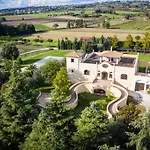 Amazing Villa Baccanello